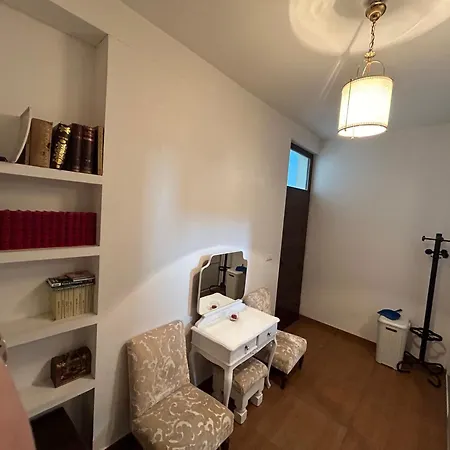 Apartment Downtown Peace Premium