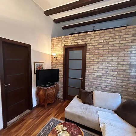 Downtown Peace Premium Apartment